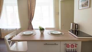 Апартаменты Cozy Apt in the Heart of Old Town Вильнюс Апартаменты-студио-26