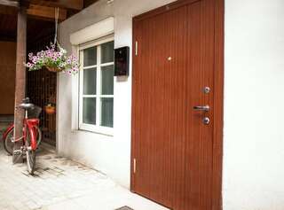 Апартаменты Cozy Apt in the Heart of Old Town Вильнюс Апартаменты-студио-29